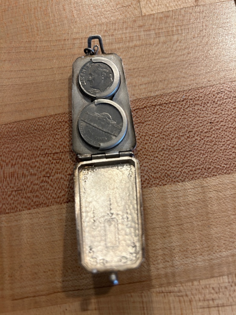 Silver-Tone Decorative Victorian coin holder Pendant - Silverplate. Unusual - Picture 2 of 5